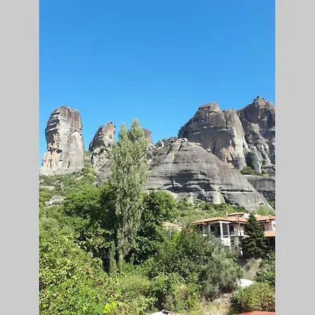 The House Under The Rocks Of Meteora 1 *