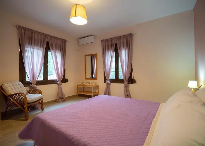 The House Under The Rocks Of Meteora 1 Διαμέρισμα Καλαμπάκα